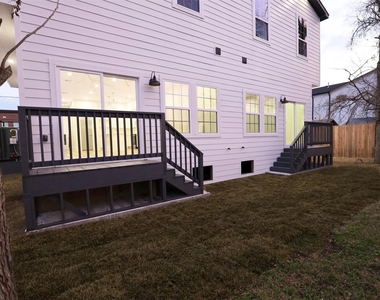 421 E 41st Street - Photo Thumbnail 8