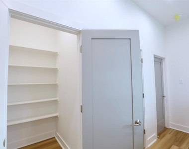 421 E 41st Street - Photo Thumbnail 26