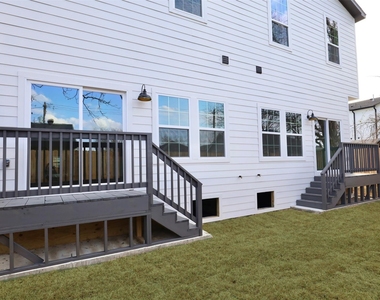 421 E 41st Street - Photo Thumbnail 6