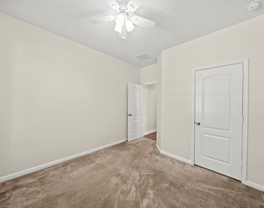8908 Bear Mountain Court - Photo Thumbnail 14
