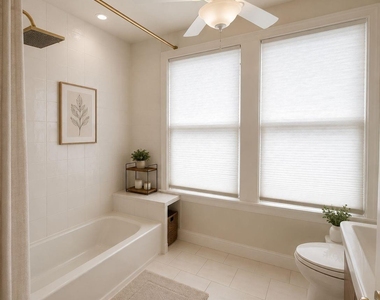 1524 Columbia Street - Photo Thumbnail 8