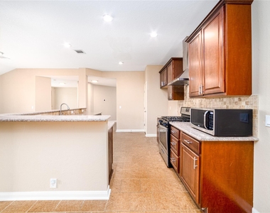 19739 Eagle Canyon Way - Photo Thumbnail 8