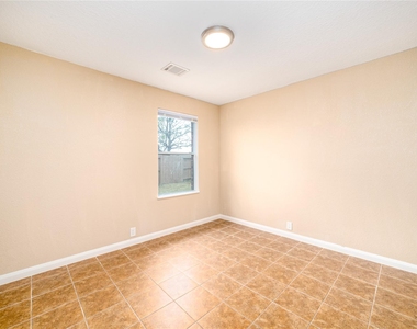 19739 Eagle Canyon Way - Photo Thumbnail 18