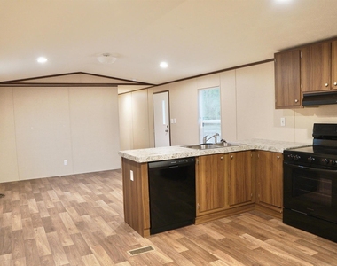 20452 Vick Dr - Photo Thumbnail 5