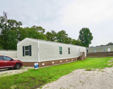 20452 Vick Dr - Photo Thumbnail 14
