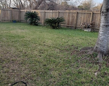 3304 Sandpiper Drive - Photo Thumbnail 9