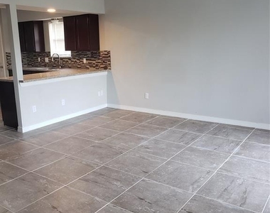 3304 Sandpiper Drive - Photo Thumbnail 5