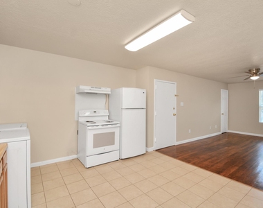 500 W Pitts Avenue - Photo Thumbnail 9