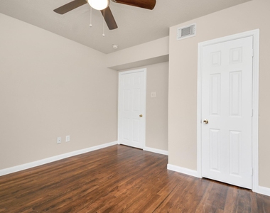 500 W Pitts Avenue - Photo Thumbnail 13