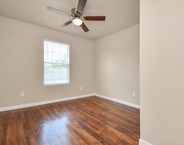500 W Pitts Avenue - Photo Thumbnail 16