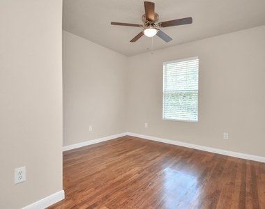 500 W Pitts Avenue - Photo Thumbnail 12