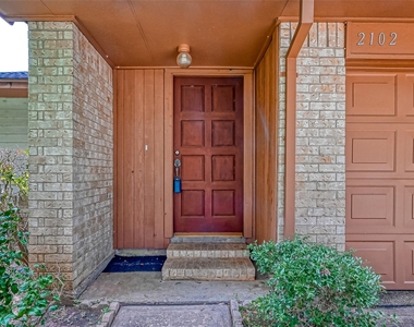 2102 Creekshire Drive - Photo Thumbnail 1