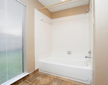 21623 Park York Drive - Photo Thumbnail 17