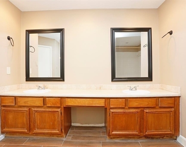 21623 Park York Drive - Photo Thumbnail 15