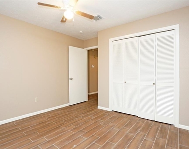 21623 Park York Drive - Photo Thumbnail 24