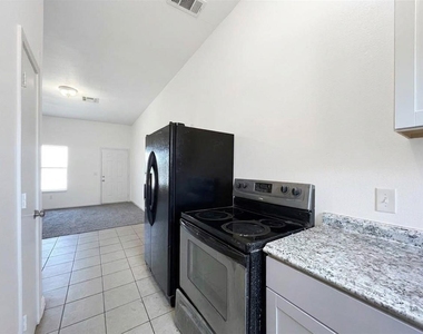 3710 Holmes Road - Photo Thumbnail 9