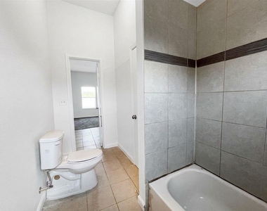 3710 Holmes Road - Photo Thumbnail 12