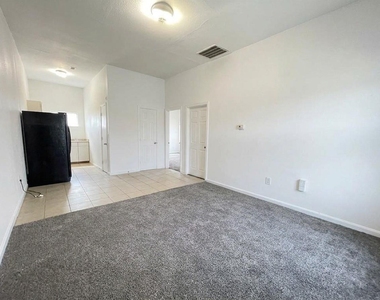 3710 Holmes Road - Photo Thumbnail 6