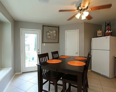 18127 Valebluff Lane - Photo Thumbnail 2