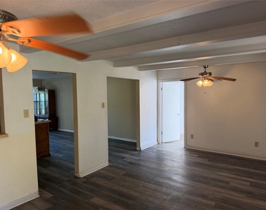 243 Brandywine Avenue - Photo Thumbnail 3