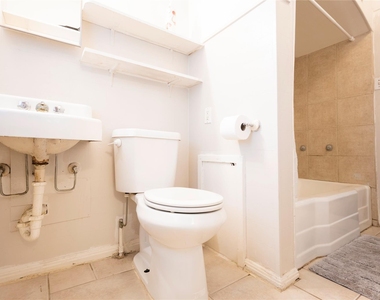 2509 Whitney Street - Photo Thumbnail 13