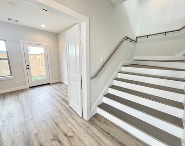 3716 Creekmont Gardens Lane - Photo Thumbnail 9