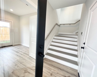 3716 Creekmont Gardens Lane - Photo Thumbnail 8