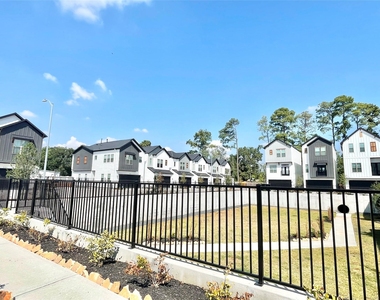 3716 Creekmont Gardens Lane - Photo Thumbnail 7