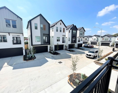 3716 Creekmont Gardens Lane - Photo Thumbnail 16