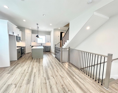 3716 Creekmont Gardens Lane - Photo Thumbnail 17
