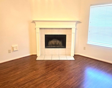 23611 Jasper Stone Court - Photo Thumbnail 5