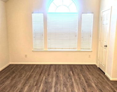 23611 Jasper Stone Court - Photo Thumbnail 3