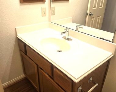 23611 Jasper Stone Court - Photo Thumbnail 11