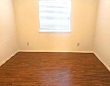 23611 Jasper Stone Court - Photo Thumbnail 10