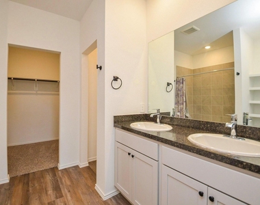 5427 Magnolia Heath Lane - Photo Thumbnail 14