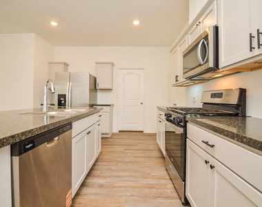 5427 Magnolia Heath Lane - Photo Thumbnail 5