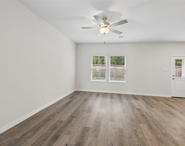 7926 Alset Dr - Photo Thumbnail 5