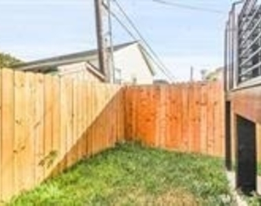 5325 Rue Street - Photo Thumbnail 22