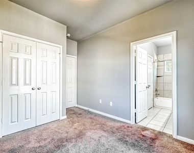 7903 Moon Beam Street - Photo Thumbnail 11