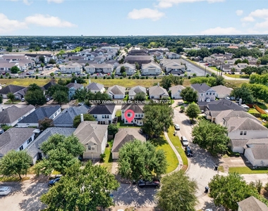 12835 Wisteria Park Drive - Photo Thumbnail 30