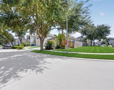 12835 Wisteria Park Drive - Photo Thumbnail 5