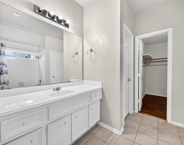 12835 Wisteria Park Drive - Photo Thumbnail 21