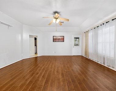 12835 Wisteria Park Drive - Photo Thumbnail 11