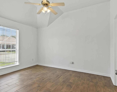 5775 Shadowbend Circle S - Photo Thumbnail 15