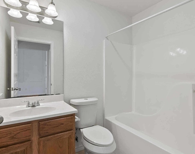 5775 Shadowbend Circle S - Photo Thumbnail 14