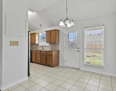 5775 Shadowbend Circle S - Photo Thumbnail 5