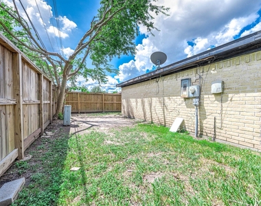 10230 Trade Winds Drive - Photo Thumbnail 26