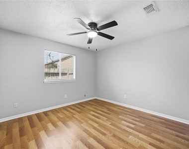22715 Braken Manor Lane - Photo Thumbnail 15