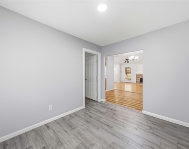 22715 Braken Manor Lane - Photo Thumbnail 12