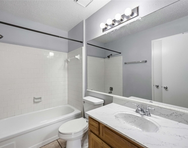 22715 Braken Manor Lane - Photo Thumbnail 14